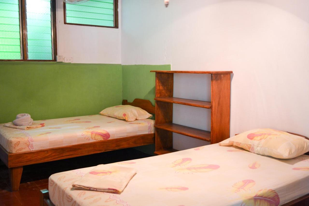 Hotel La Cascada Puntarenas Bagian luar foto