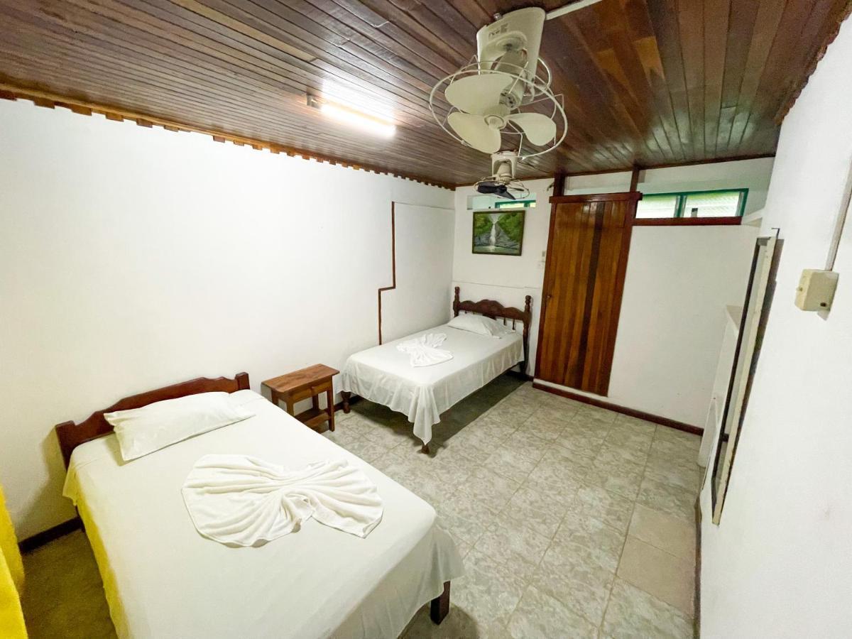 Hotel La Cascada Puntarenas Bagian luar foto