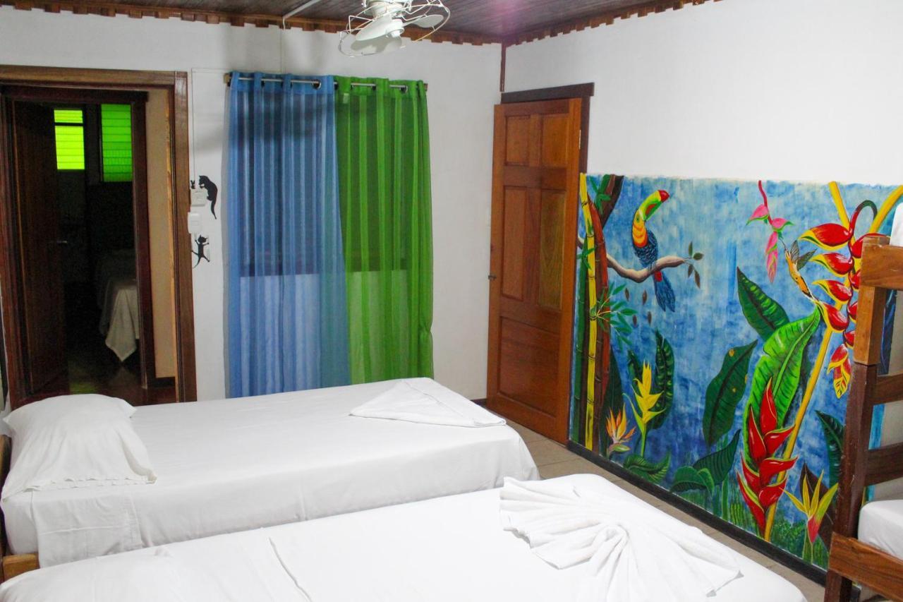 Hotel La Cascada Puntarenas Bagian luar foto