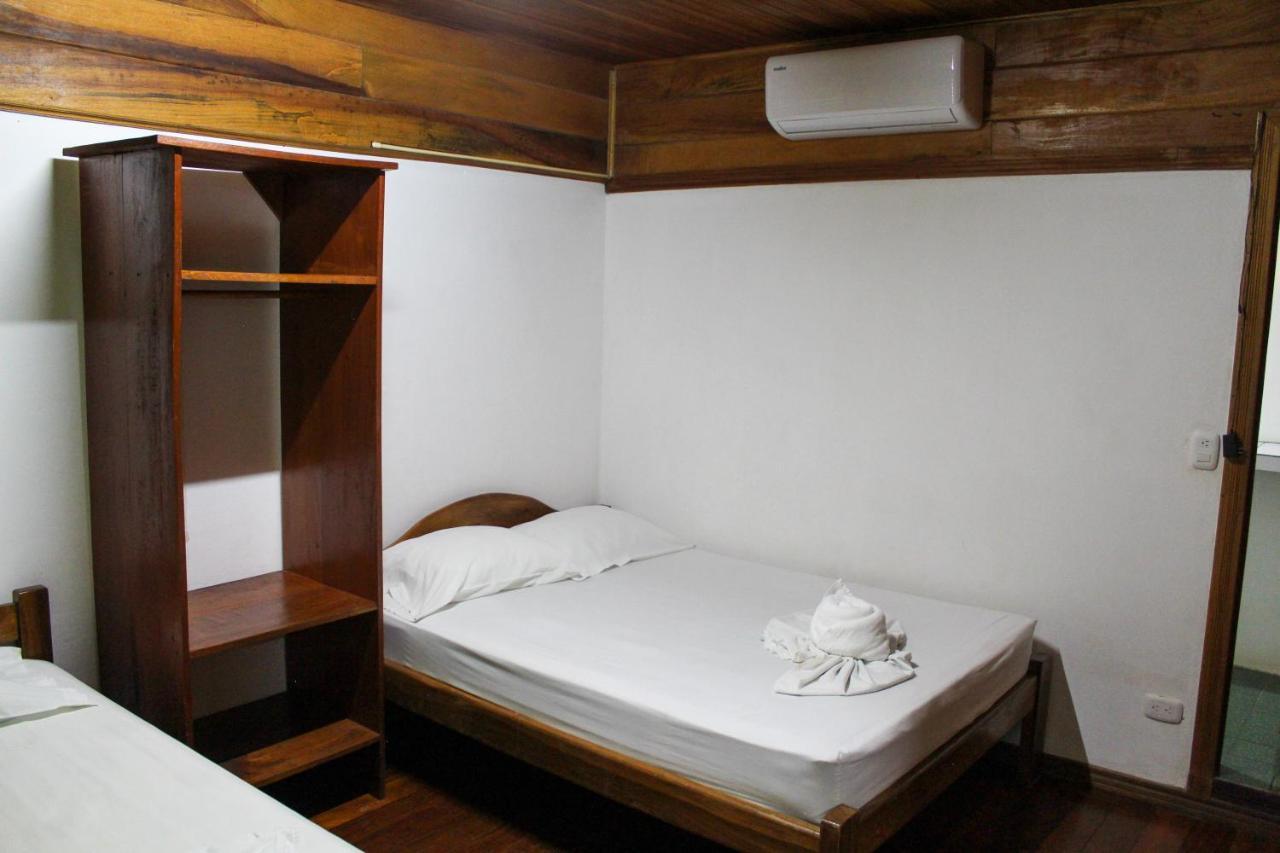 Hotel La Cascada Puntarenas Bagian luar foto